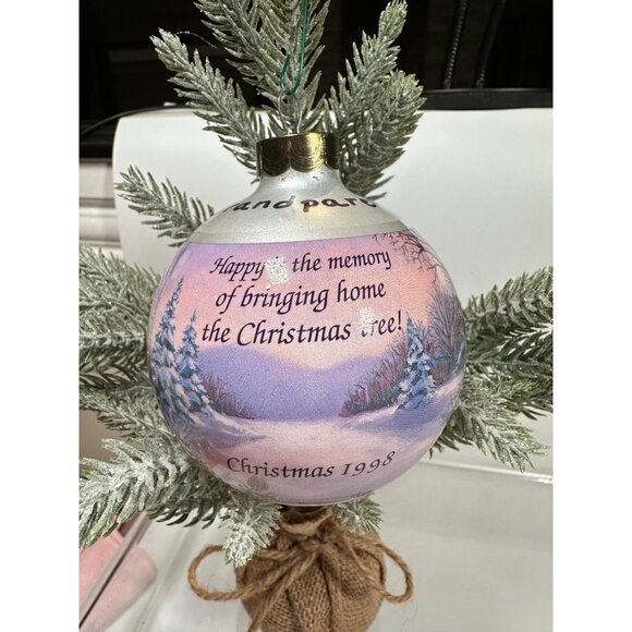 Hallmark Keepsake Glass Ornament "Memories Of Christmas" 1998 Bringing Home Tree - Picture 2 of 8